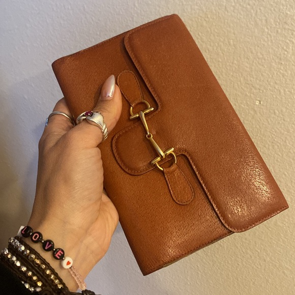 Gucci Handbags - GUCCI VINTAGE DEEP TAN LEATHER HORSEBIT CLUTCH
